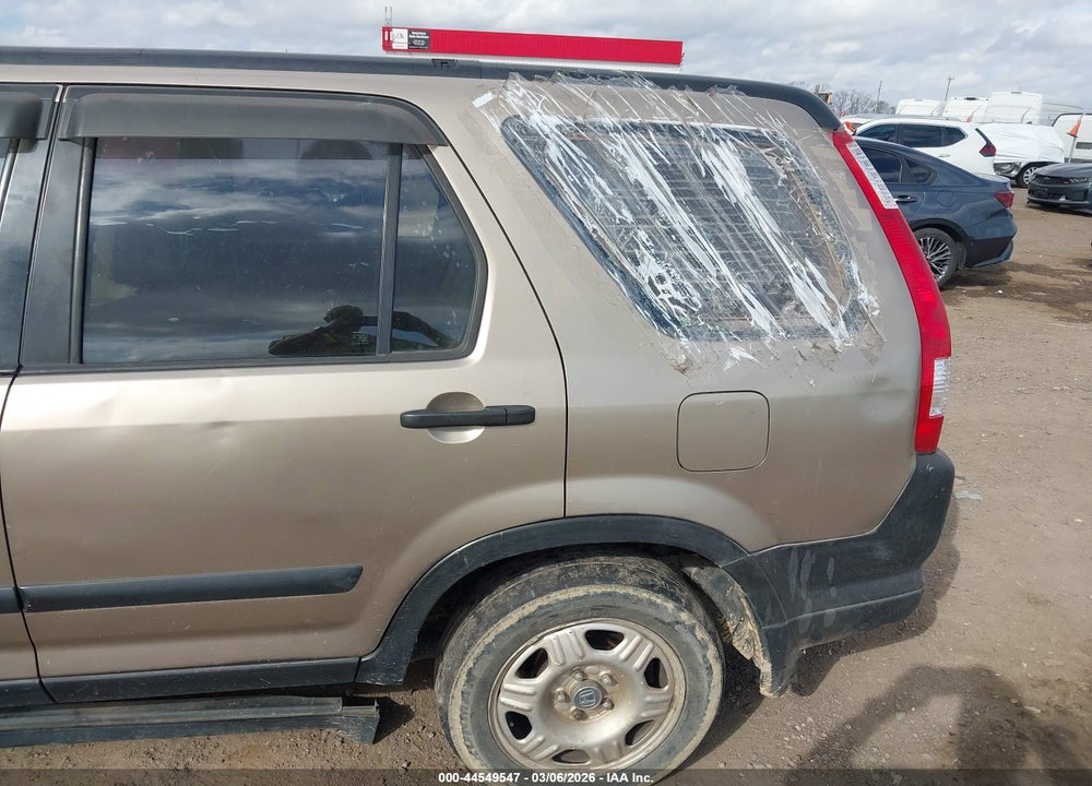 2005 HONDA CR-V LX VIN: JHLRD68535C008018