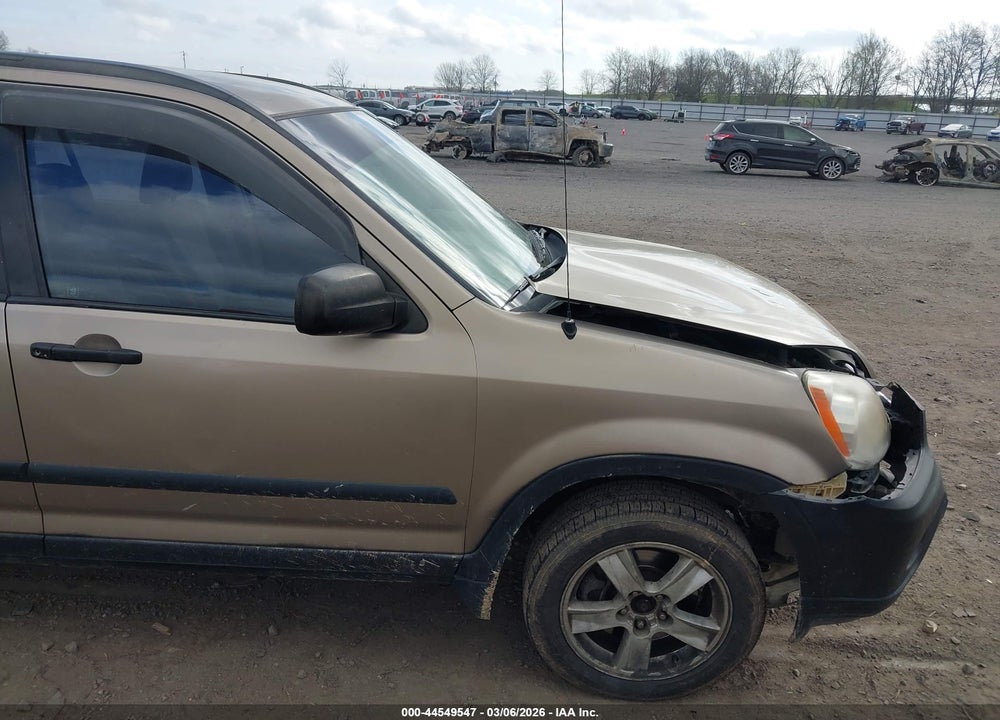 2005 HONDA CR-V LX VIN: JHLRD68535C008018