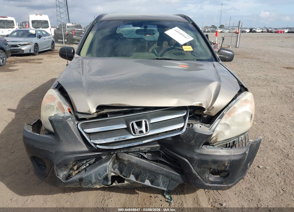 2005 HONDA CR-V LX VIN: JHLRD68535C008018