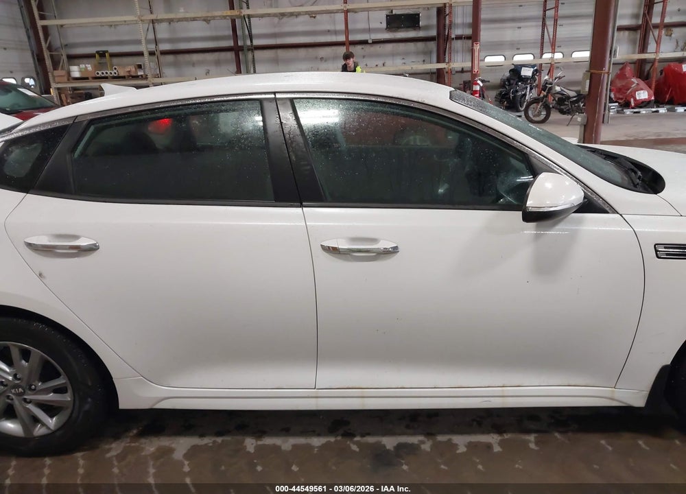 2019 KIA OPTIMA LX VIN: 5XXGT4L35KG343259