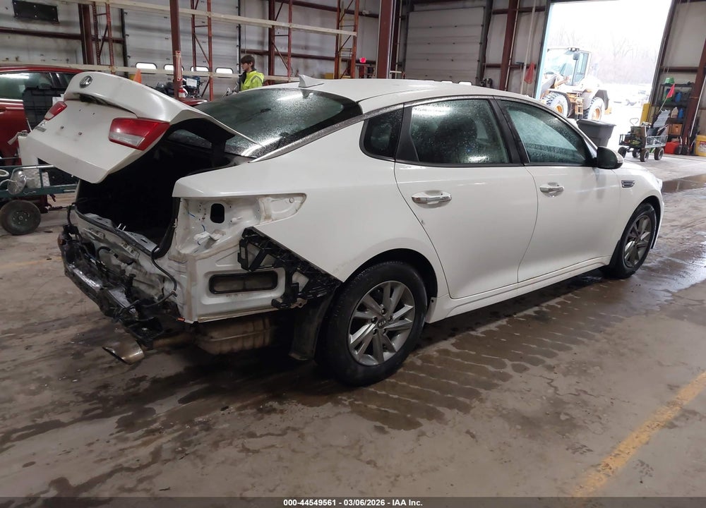 2019 KIA OPTIMA LX VIN: 5XXGT4L35KG343259