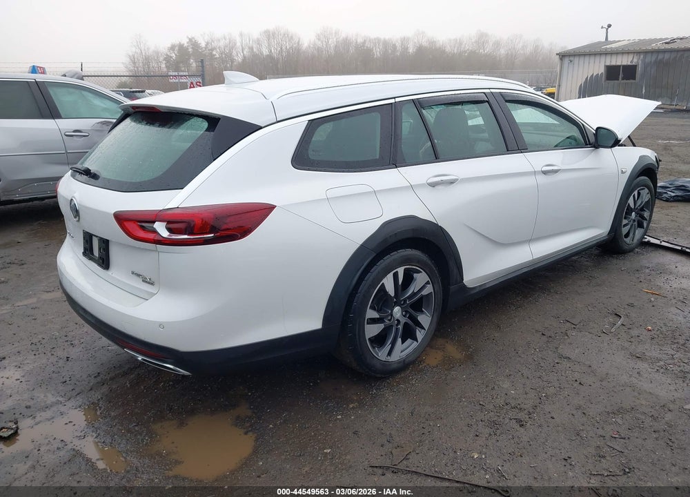 2018 BUICK REGAL TOURX PREFERRED VIN: W04GU8SX0J1113366