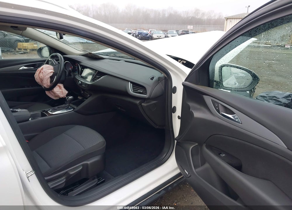 2018 BUICK REGAL TOURX PREFERRED VIN: W04GU8SX0J1113366