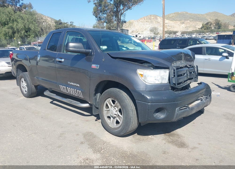 2011 TOYOTA TUNDRA GRADE 5.7L V8 VIN: 5TFRY5F17BX100460