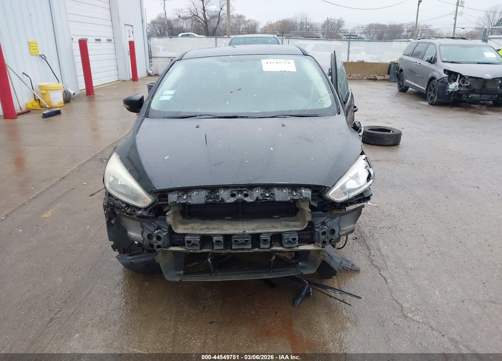 2017 FORD FOCUS SE VIN: 1FADP3F29HL260971