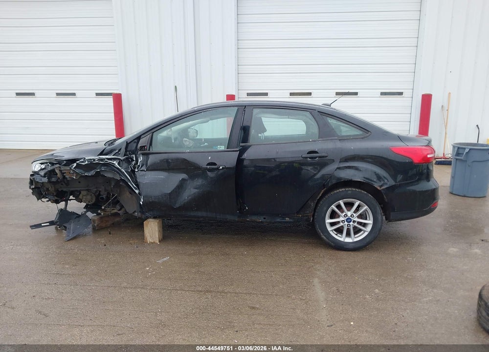 2017 FORD FOCUS SE VIN: 1FADP3F29HL260971