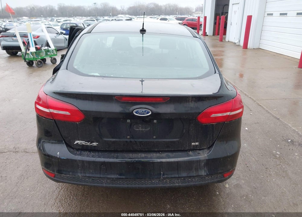 2017 FORD FOCUS SE VIN: 1FADP3F29HL260971