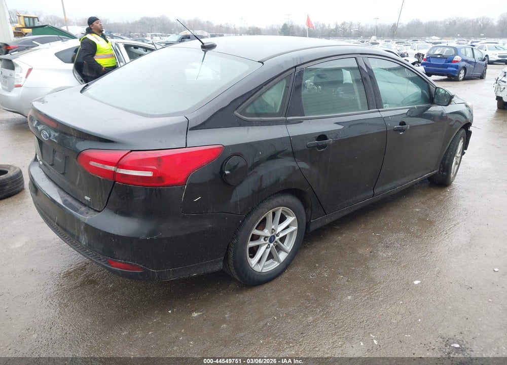 2017 FORD FOCUS SE VIN: 1FADP3F29HL260971