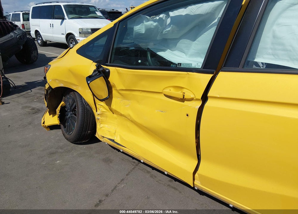 2018 HONDA FIT SPORT VIN: 3HGGK5H63JM729947