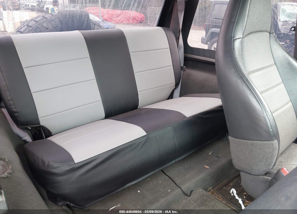 2000 JEEP WRANGLER SE VIN: 1J4FA29PXYP770030