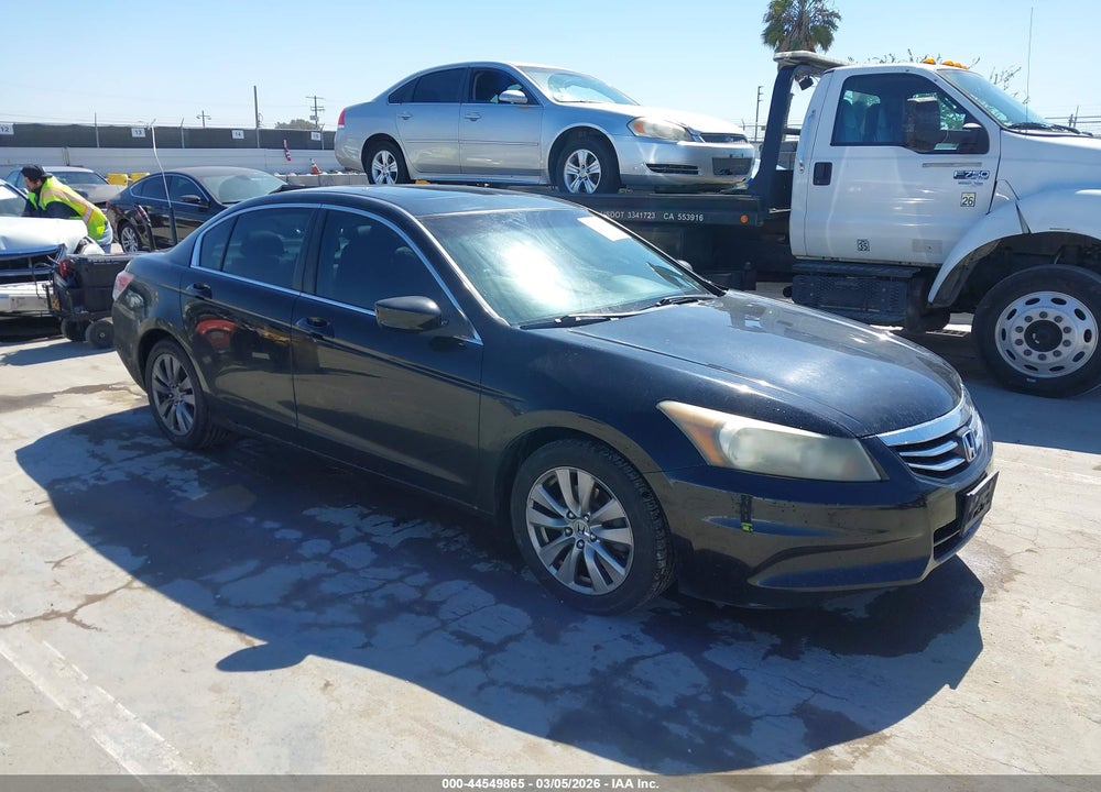 2011 HONDA ACCORD 2.4 EX-L VIN: 1HGCP2F88BA096203