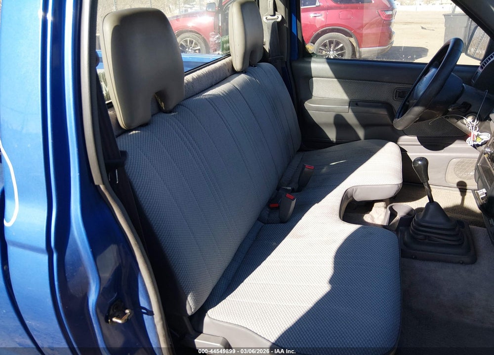 1998 NISSAN FRONTIER STANDARD/XE VIN: 1N6DD21S8WC329454