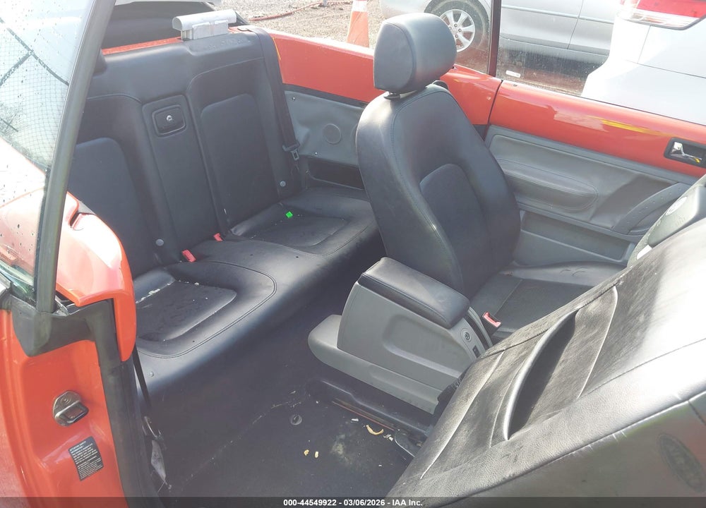 2004 VOLKSWAGEN NEW BEETLE GLS VIN: 3VWCM31Y54M344625
