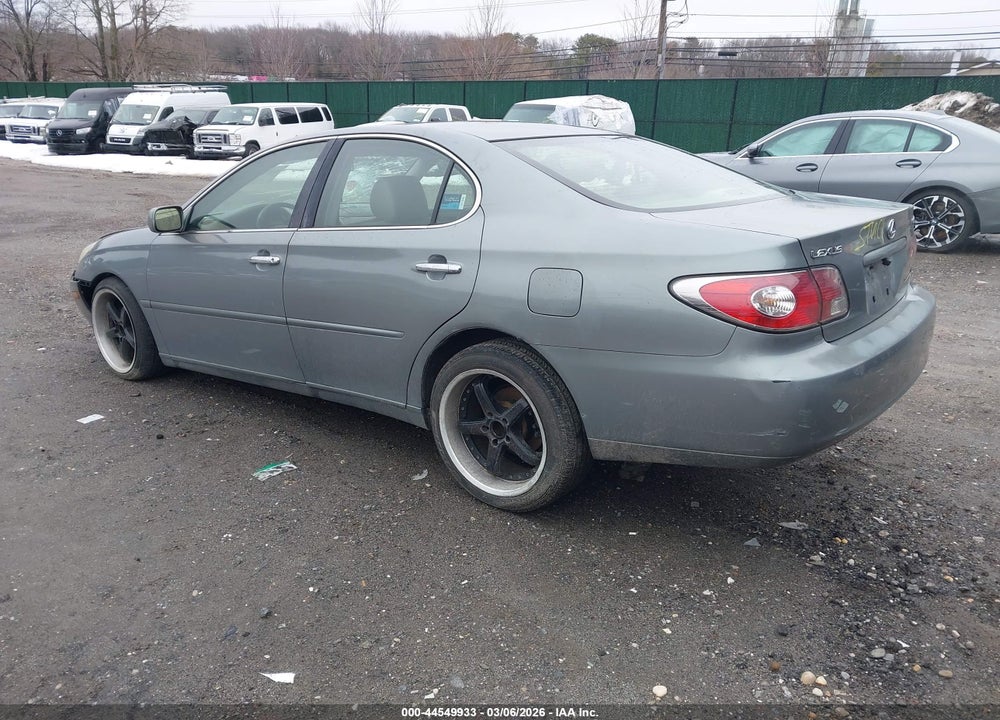 2002 LEXUS ES 300 VIN: JTHBF30G120042443