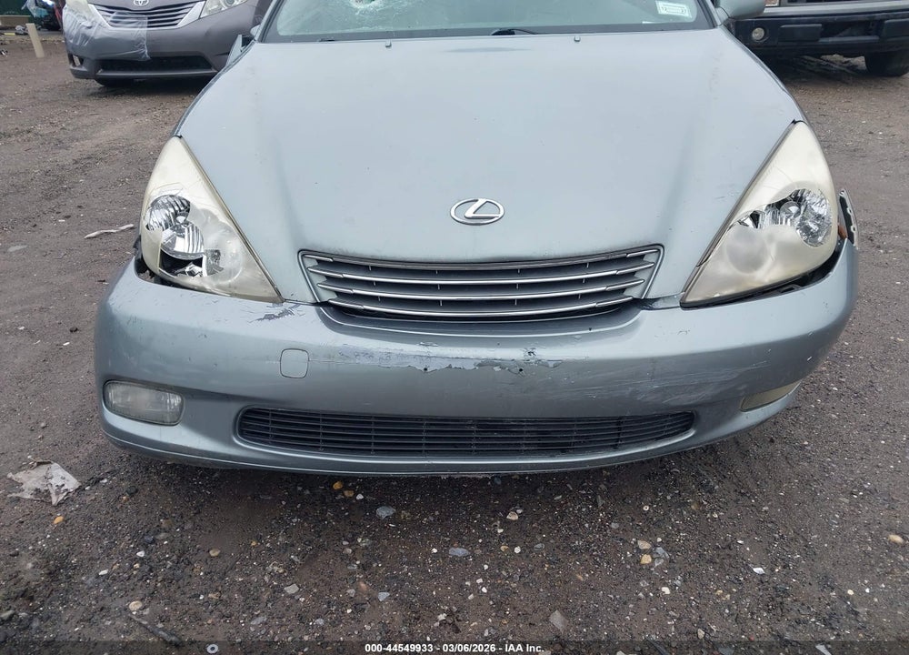2002 LEXUS ES 300 VIN: JTHBF30G120042443