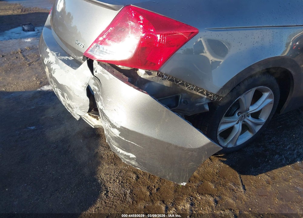2011 HONDA ACCORD 3.5 EX-L VIN: 1HGCS2B86BA007930