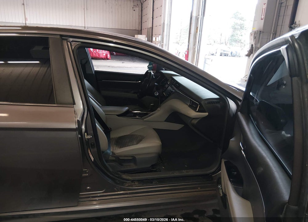 2019 TOYOTA CAMRY SE VIN: 4T1B11HK7KU190033