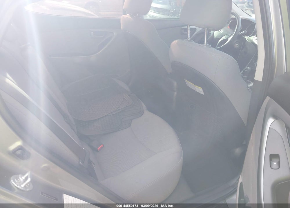 2014 HYUNDAI ELANTRA SE VIN: 5NPDH4AE8EH516144