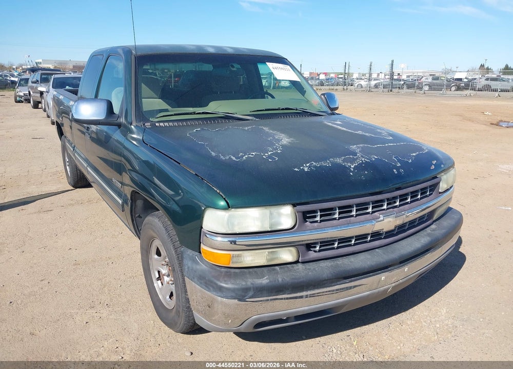 2002 CHEVROLET SILVERADO 1500 LS VIN: 2GCEC19T921349391