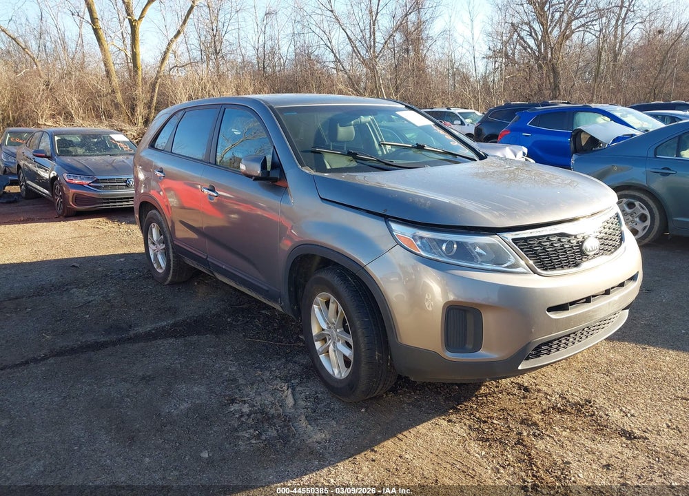 2014 KIA SORENTO LX VIN: 5XYKT3A64EG496149
