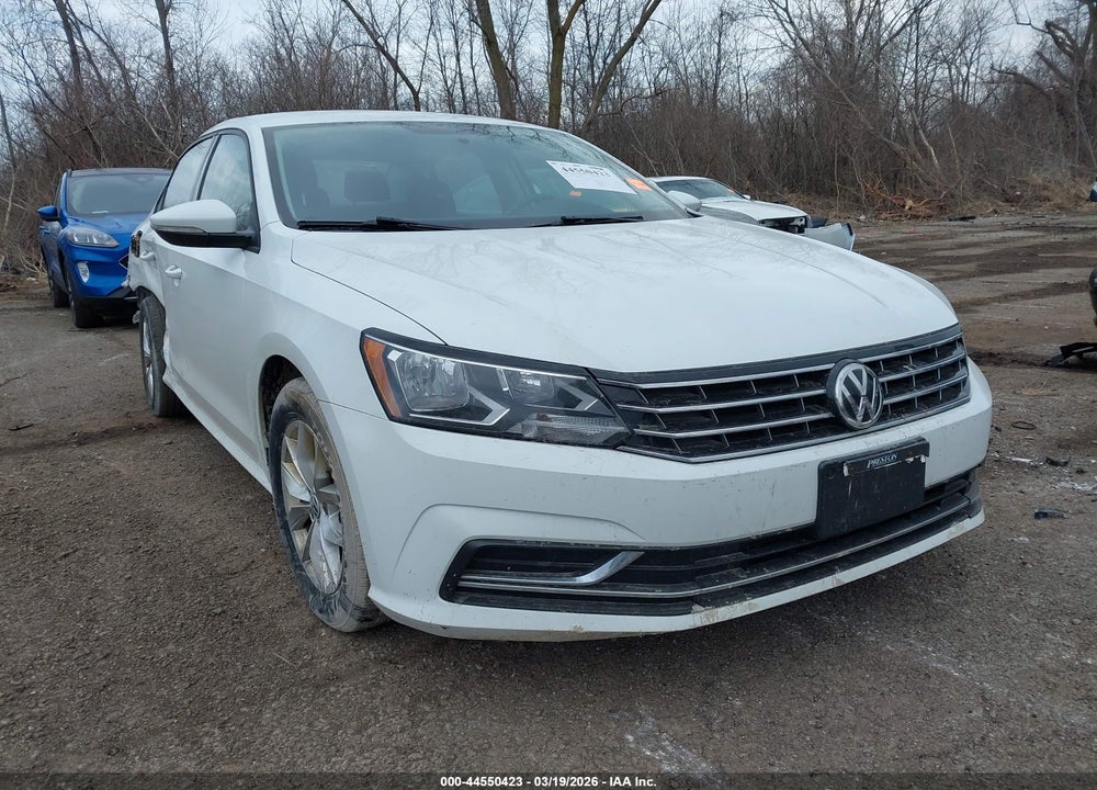 2018 VOLKSWAGEN PASSAT 2.0T R-LINE/2.0T S VIN: 1VWAA7A36JC029101