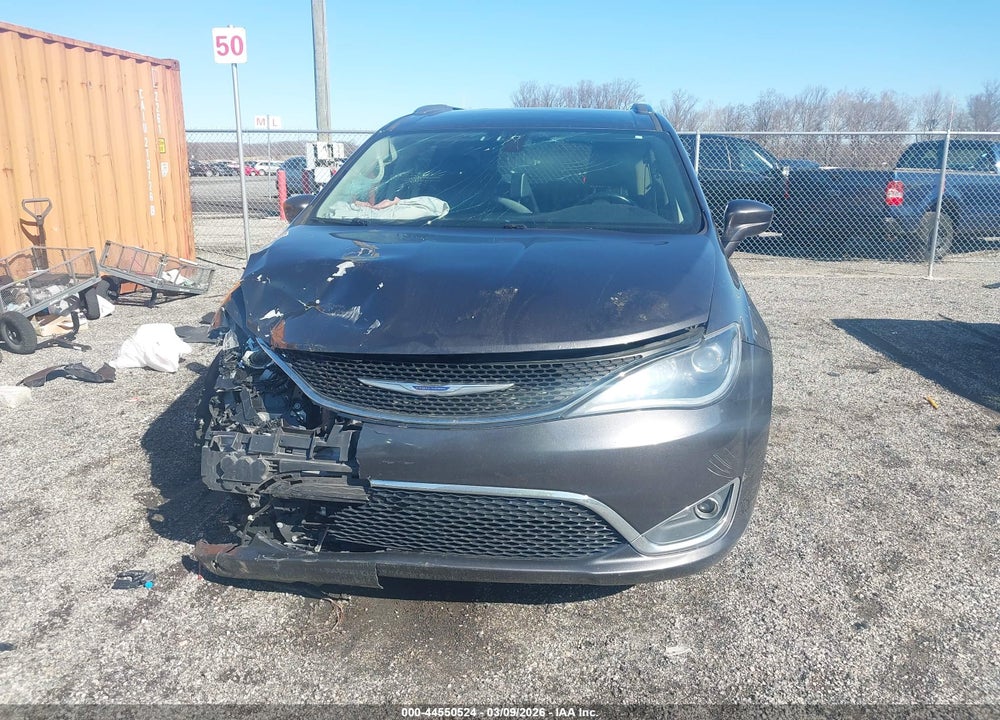 2020 CHRYSLER PACIFICA TOURING L VIN: 2C4RC1BG4LR128119