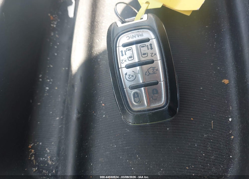 2020 CHRYSLER PACIFICA TOURING L VIN: 2C4RC1BG4LR128119