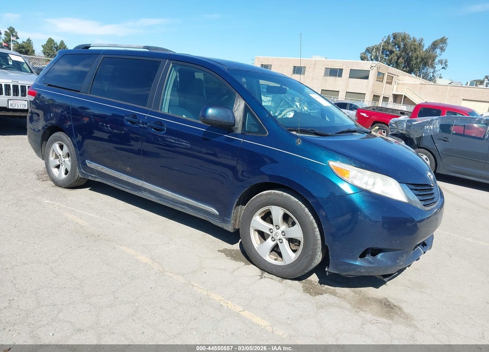 2011 TOYOTA SIENNA LE V6 VIN: 5TDKK3DC0BS159321