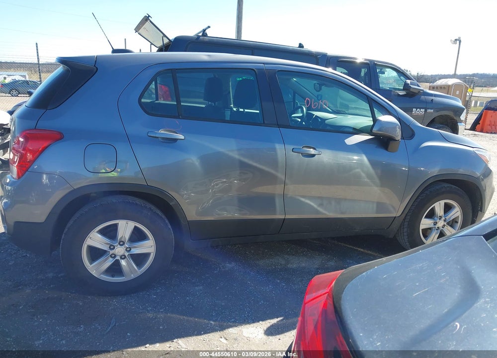 2020 CHEVROLET TRAX FWD LS VIN: 3GNCJKSB7LL204457