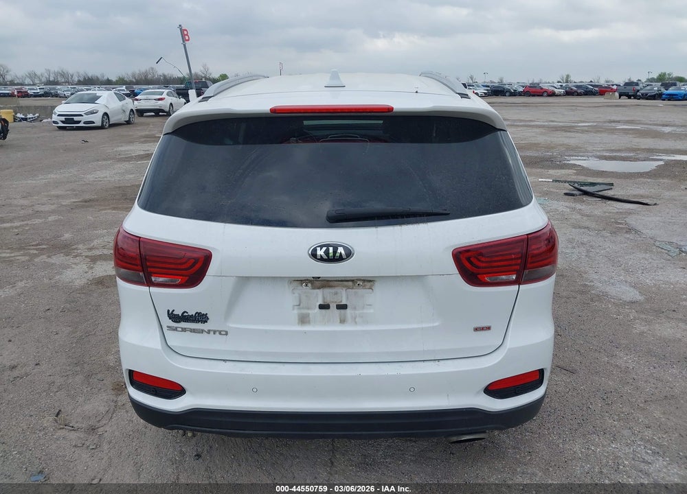 2019 KIA SORENTO 2.4L LX VIN: 5XYPGDA35KG574813