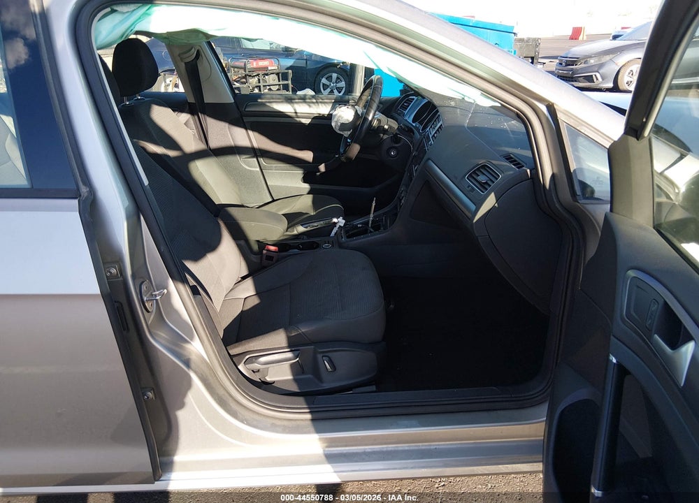 2018 VOLKSWAGEN GOLF TSI S/TSI SE VIN: 3VWG17AU1JM255824