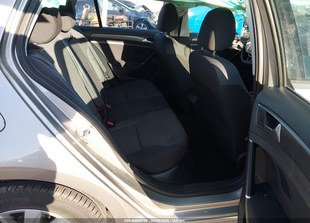 2018 VOLKSWAGEN GOLF TSI S/TSI SE VIN: 3VWG17AU1JM255824