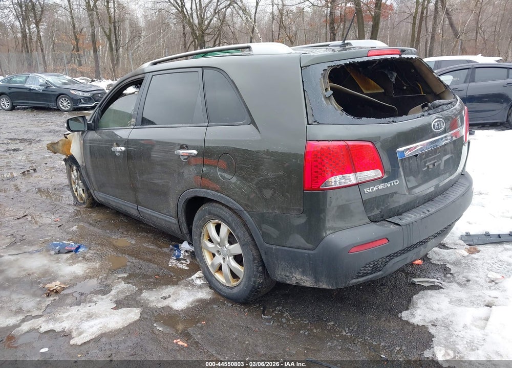 2012 KIA SORENTO LX VIN: 5XYKT3A6XCG206414