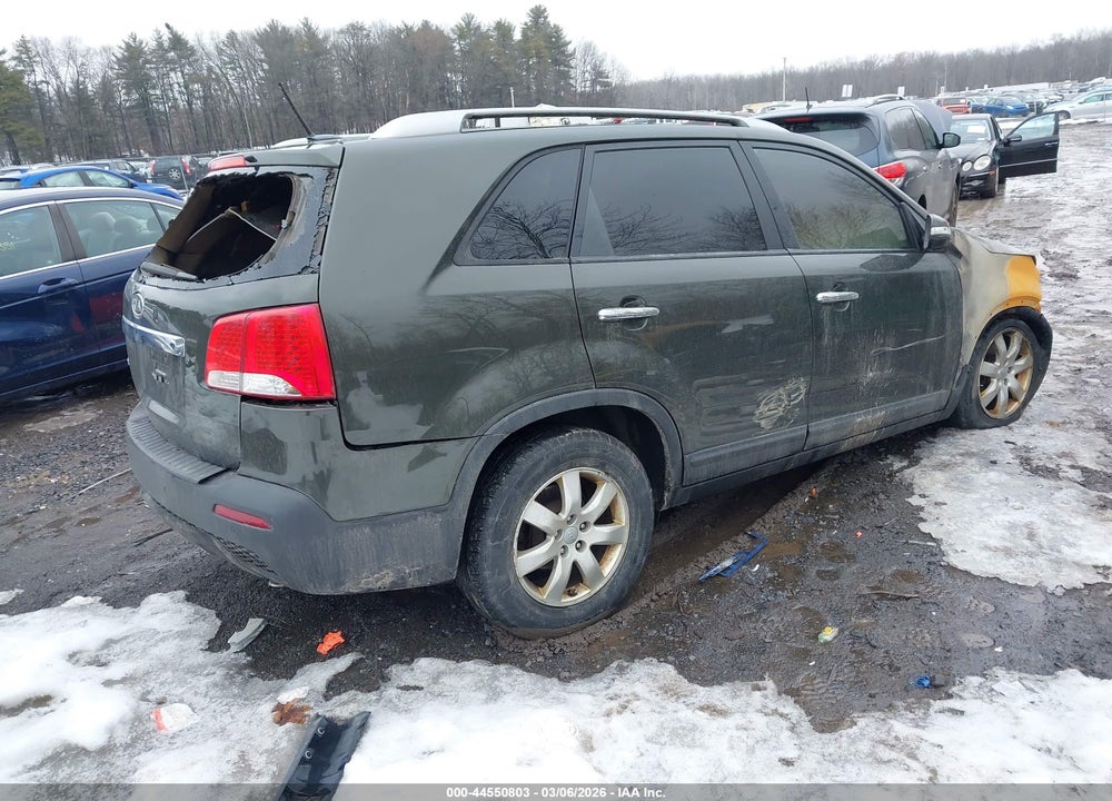 2012 KIA SORENTO LX VIN: 5XYKT3A6XCG206414