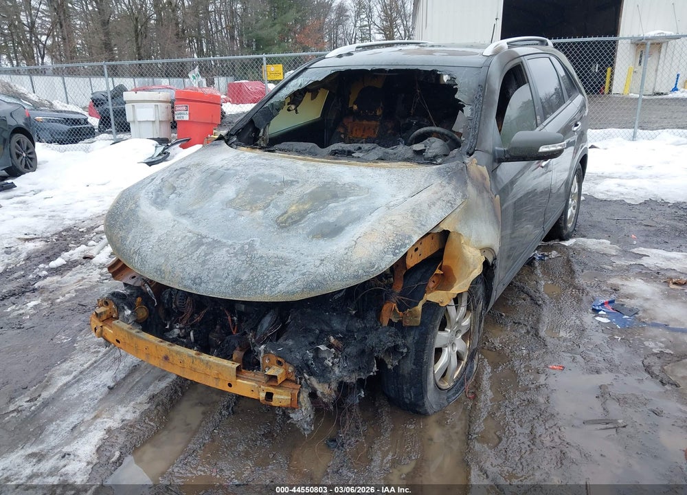 2012 KIA SORENTO LX VIN: 5XYKT3A6XCG206414