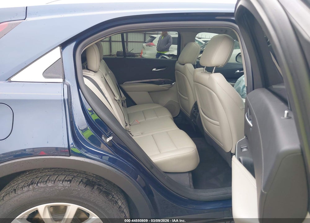 2019 CADILLAC XT4 LUXURY VIN: 1GYAZAR45KF185498