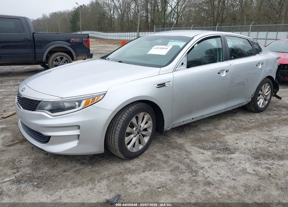 2018 KIA OPTIMA LX VIN: 5XXGT4L33JG259178