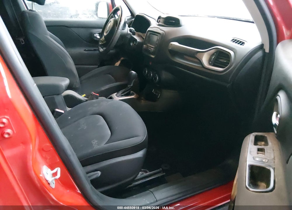 2015 JEEP RENEGADE LATITUDE VIN: ZACCJABT0FPB53180