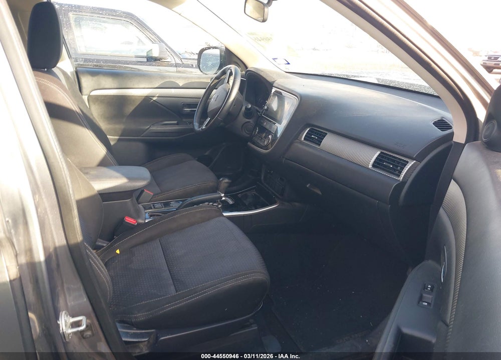 2017 MITSUBISHI OUTLANDER SE VIN: JA4AD3A38HZ041657