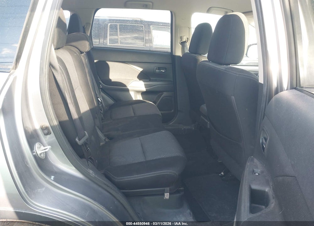 2017 MITSUBISHI OUTLANDER SE VIN: JA4AD3A38HZ041657