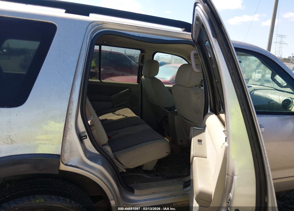 2007 FORD EXPLORER XLT VIN: 1FMEU63E57UB53640