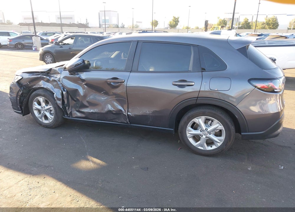 2025 HONDA HR-V 2WD LX VIN: 3CZRZ1H33SM729959