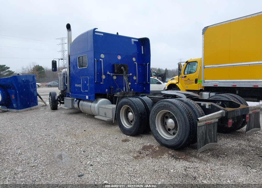 2017 PETERBILT 389 VIN: 1XPXD49X7HD367846