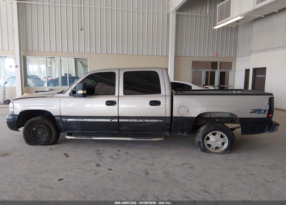 2004 GMC SIERRA 1500 SLE VIN: 2GTEK13T741393744