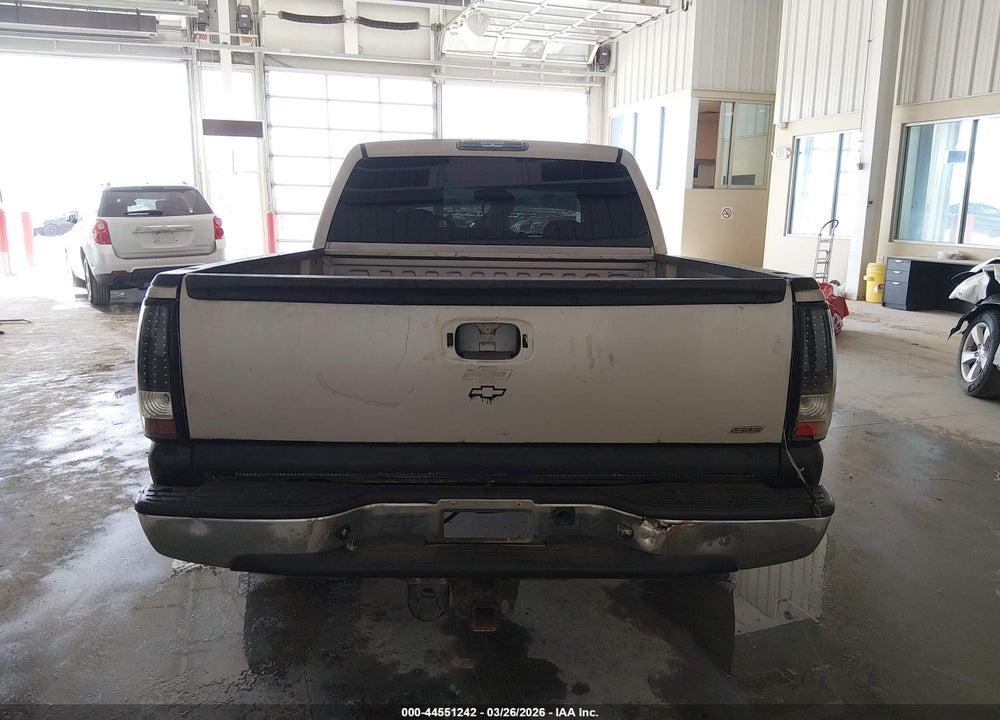 2004 GMC SIERRA 1500 SLE VIN: 2GTEK13T741393744
