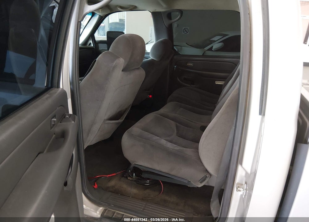 2004 GMC SIERRA 1500 SLE VIN: 2GTEK13T741393744