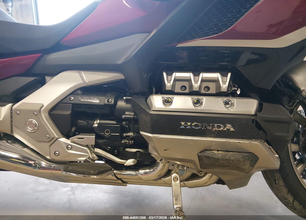 2021 HONDA GL1800 D VIN: JH2SC7954MK300472