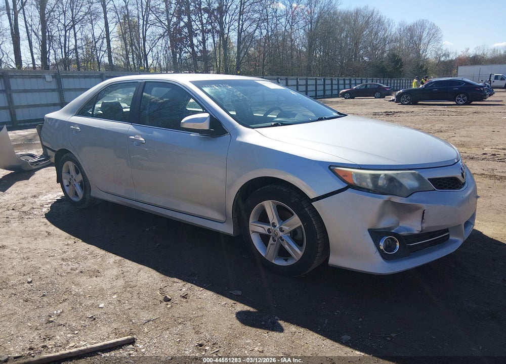 2014 TOYOTA CAMRY SE VIN: 4T1BF1FK6EU779325