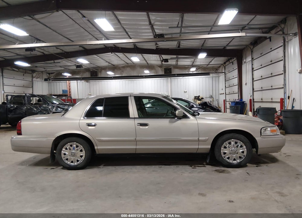 2008 MERCURY GRAND MARQUIS GS VIN: 2MEFM74V18X620882