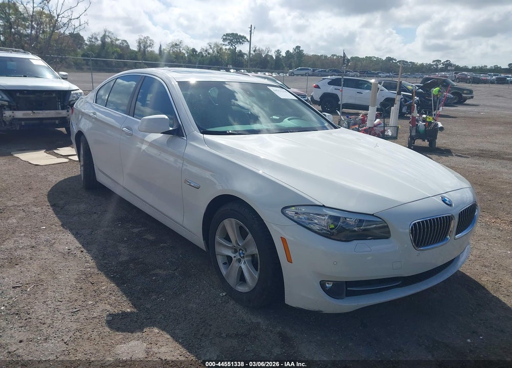2011 BMW 528I VIN: WBAFR1C57BC738163